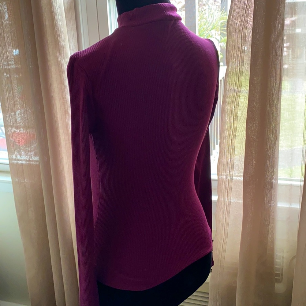 Express Top - Picture 3 of 3